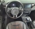 Серый Киа Niro, объемом двигателя 0 л и пробегом 114 тыс. км за 18500 $, фото 9 на Automoto.ua