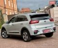 Сірий Кіа Niro, об'ємом двигуна 0 л та пробігом 118 тис. км за 19300 $, фото 23 на Automoto.ua