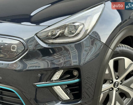 Серый Киа Niro, объемом двигателя 0 л и пробегом 156 тыс. км за 18500 $, фото 39 на Automoto.ua
