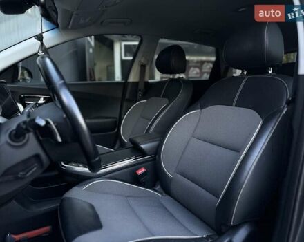Киа Niro 2020 в Ивано-Франковске на Automoto.ua Серый Киа Niro, объемом двигателя 0 л и пробегом 88 тыс. км за 18500 $, фото 19 на Automoto.ua