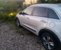 Сірий Кіа Niro, об'ємом двигуна 1.58 л та пробігом 53 тис. км за 18300 $, фото 3 на Automoto.ua