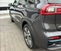 Серый Киа Niro, объемом двигателя 0 л и пробегом 147 тыс. км за 18800 $, фото 3 на Automoto.ua