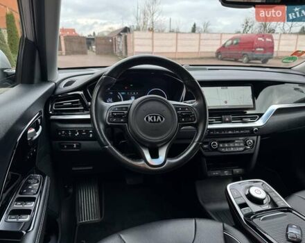 Сірий Кіа Niro, об'ємом двигуна 0 л та пробігом 118 тис. км за 19300 $, фото 76 на Automoto.ua