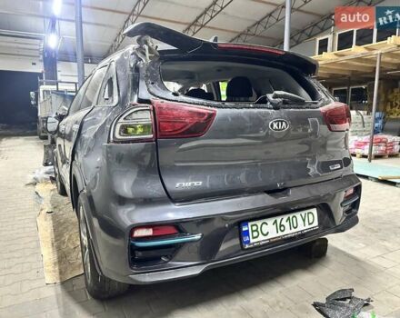Сірий Кіа Niro, об'ємом двигуна 0 л та пробігом 149 тис. км за 7900 $, фото 7 на Automoto.ua