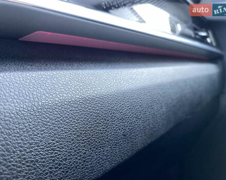 Сірий Кіа Niro, об'ємом двигуна 0 л та пробігом 116 тис. км за 21800 $, фото 4 на Automoto.ua