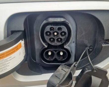 Серый Киа Niro, объемом двигателя 0 л и пробегом 167 тыс. км за 18400 $, фото 35 на Automoto.ua