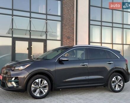 Серый Киа Niro, объемом двигателя 0 л и пробегом 74 тыс. км за 18200 $, фото 8 на Automoto.ua