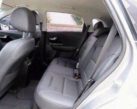 Серый Киа Niro, объемом двигателя 0 л и пробегом 44 тыс. км за 17500 $, фото 4 на Automoto.ua