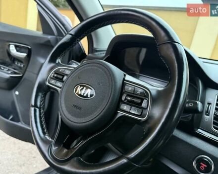 Киа Niro 2020 в Львове на Automoto.ua Серый Киа Niro, объемом двигателя 0 л и пробегом 136 тыс. км за 17950 $, фото 69 на Automoto.ua