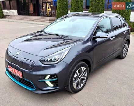Серый Киа Niro, объемом двигателя 0 л и пробегом 115 тыс. км за 20300 $, фото 5 на Automoto.ua