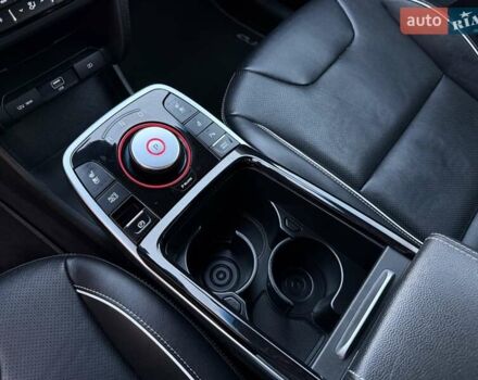 Сірий Кіа Niro, об'ємом двигуна 0 л та пробігом 118 тис. км за 20499 $, фото 61 на Automoto.ua