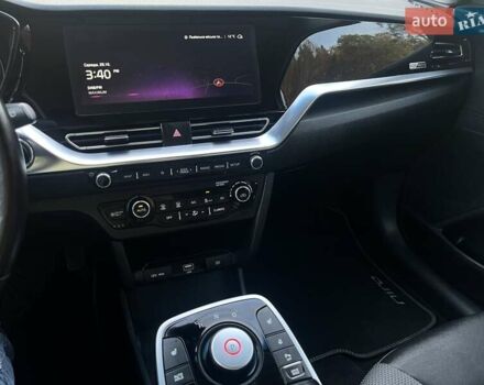 Серый Киа Niro, объемом двигателя 0 л и пробегом 72 тыс. км за 19750 $, фото 17 на Automoto.ua