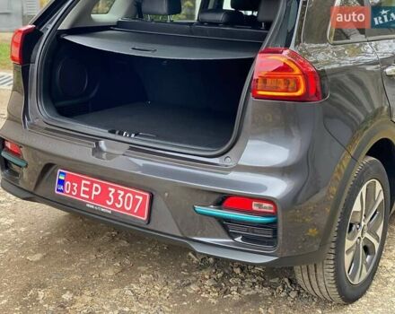 Киа Niro 2020 в Тернополе на Automoto.ua Серый Киа Niro, объемом двигателя 0 л и пробегом 149 тыс. км за 18800 $, фото 28 на Automoto.ua