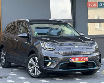 Киа Niro 2020 в Трускавце на Automoto.ua Серый Киа Niro, объемом двигателя 0 л и пробегом 70 тыс. км за 19250 $, фото 1 на Automoto.ua