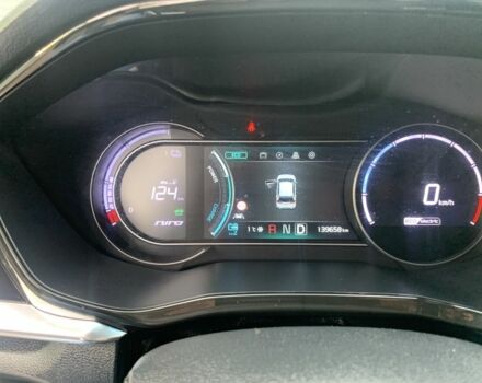 Серый Киа Niro, объемом двигателя 0 л и пробегом 139 тыс. км за 18800 $, фото 4 на Automoto.ua