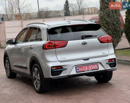 Сірий Кіа Niro, об'ємом двигуна 0 л та пробігом 118 тис. км за 19300 $, фото 20 на Automoto.ua