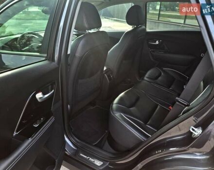 Сірий Кіа Niro, об'ємом двигуна 0 л та пробігом 126 тис. км за 20900 $, фото 24 на Automoto.ua