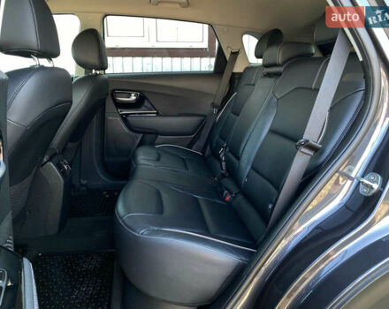 Сірий Кіа Niro, об'ємом двигуна 0 л та пробігом 116 тис. км за 21800 $, фото 93 на Automoto.ua