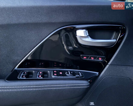 Серый Киа Niro, объемом двигателя 0 л и пробегом 112 тыс. км за 20300 $, фото 27 на Automoto.ua