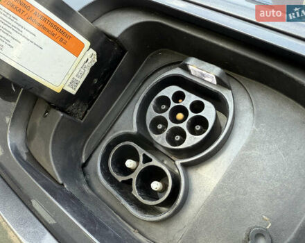 Сірий Кіа Niro, об'ємом двигуна 0 л та пробігом 70 тис. км за 19999 $, фото 18 на Automoto.ua