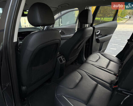 Сірий Кіа Niro, об'ємом двигуна 0 л та пробігом 70 тис. км за 19999 $, фото 58 на Automoto.ua