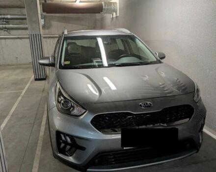 Серый Киа Niro, объемом двигателя 1.6 л и пробегом 29 тыс. км за 11000 $, фото 3 на Automoto.ua