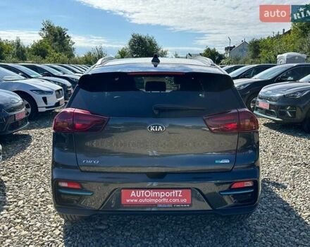 Серый Киа Niro, объемом двигателя 0 л и пробегом 97 тыс. км за 23200 $, фото 21 на Automoto.ua