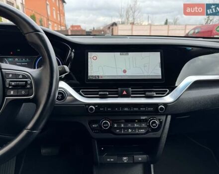 Сірий Кіа Niro, об'ємом двигуна 0 л та пробігом 118 тис. км за 19300 $, фото 88 на Automoto.ua