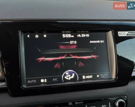 Сірий Кіа Niro, об'ємом двигуна 0 л та пробігом 135 тис. км за 17500 $, фото 54 на Automoto.ua