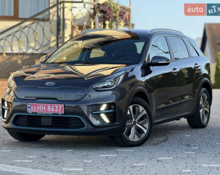 Серый Киа Niro, объемом двигателя 0 л и пробегом 145 тыс. км за 18800 $, фото 13 на Automoto.ua