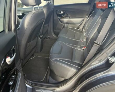 Серый Киа Niro, объемом двигателя 0 л и пробегом 124 тыс. км за 18950 $, фото 11 на Automoto.ua