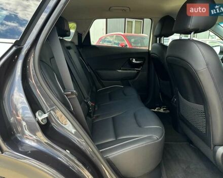 Сірий Кіа Niro, об'ємом двигуна 0 л та пробігом 97 тис. км за 22600 $, фото 47 на Automoto.ua