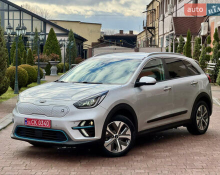 Серый Киа Niro, объемом двигателя 0 л и пробегом 118 тыс. км за 19350 $, фото 10 на Automoto.ua
