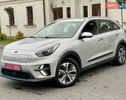 Сірий Кіа Niro, об'ємом двигуна 0 л та пробігом 63 тис. км за 20899 $, фото 1 на Automoto.ua