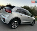 Сірий Кіа Niro, об'ємом двигуна 0 л та пробігом 120 тис. км за 22200 $, фото 12 на Automoto.ua