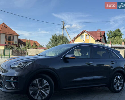 Серый Киа Niro, объемом двигателя 0 л и пробегом 85 тыс. км за 18999 $, фото 12 на Automoto.ua
