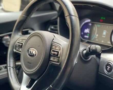Киа Niro 2020 в Тернополе на Automoto.ua Серый Киа Niro, объемом двигателя 0 л и пробегом 149 тыс. км за 18800 $, фото 29 на Automoto.ua