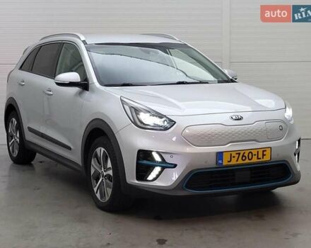 Сірий Кіа Niro, об'ємом двигуна 0 л та пробігом 118 тис. км за 19999 $, фото 1 на Automoto.ua