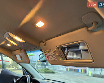 Серый Киа Niro, объемом двигателя 0 л и пробегом 165 тыс. км за 18000 $, фото 83 на Automoto.ua