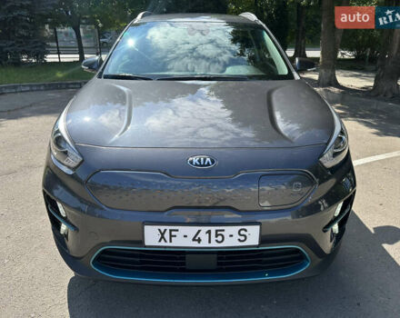Серый Киа Niro, объемом двигателя 0 л и пробегом 143 тыс. км за 17900 $, фото 10 на Automoto.ua