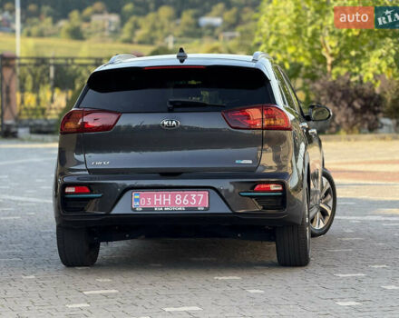 Серый Киа Niro, объемом двигателя 0 л и пробегом 145 тыс. км за 18800 $, фото 34 на Automoto.ua