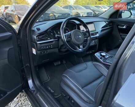 Серый Киа Niro, объемом двигателя 0 л и пробегом 88 тыс. км за 21500 $, фото 1 на Automoto.ua