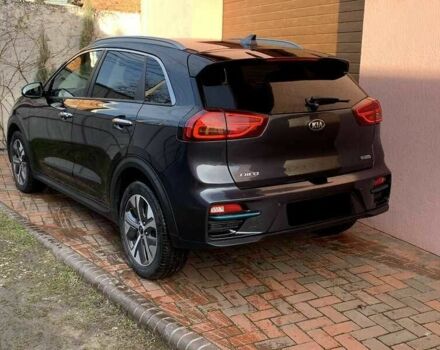 Серый Киа Niro, объемом двигателя 0 л и пробегом 118 тыс. км за 15900 $, фото 8 на Automoto.ua
