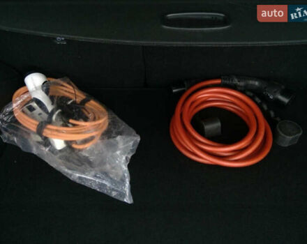 Серый Киа Niro, объемом двигателя 0 л и пробегом 108 тыс. км за 19900 $, фото 15 на Automoto.ua