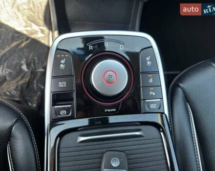 Сірий Кіа Niro, об'ємом двигуна 0 л та пробігом 108 тис. км за 19100 $, фото 41 на Automoto.ua