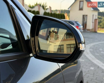 Серый Киа Niro, объемом двигателя 0 л и пробегом 145 тыс. км за 18800 $, фото 101 на Automoto.ua