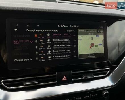 Серый Киа Niro, объемом двигателя 0 л и пробегом 72 тыс. км за 19750 $, фото 29 на Automoto.ua