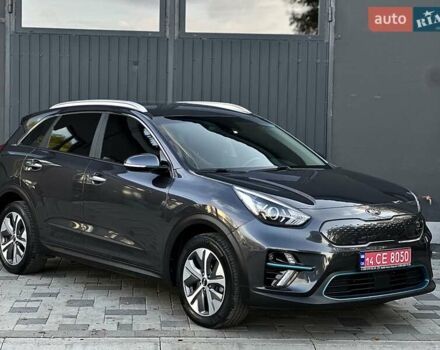 Киа Niro 2020 в Ивано-Франковске на Automoto.ua Серый Киа Niro, объемом двигателя 0 л и пробегом 88 тыс. км за 18500 $, фото 6 на Automoto.ua