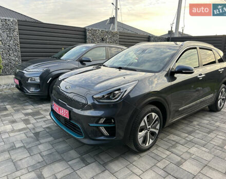 Киа Niro 2020 в Луцке на Automoto.ua Серый Киа Niro, объемом двигателя 0 л и пробегом 130 тыс. км за 19900 $, фото 29 на Automoto.ua