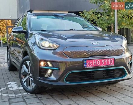 Киа Niro 2020 в Ровно на Automoto.ua Серый Киа Niro, объемом двигателя 0 л и пробегом 125 тыс. км за 19850 $, фото 33 на Automoto.ua